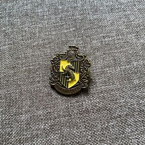 Warner Bros. Hufflepuff Crest Pin - Yellow and Gold
